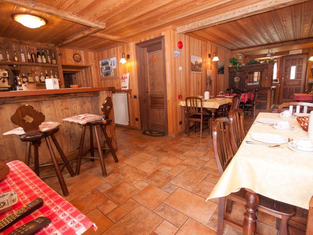 Le Vieux Rascard Chambres D'Hotes シャンポルク エクステリア 写真