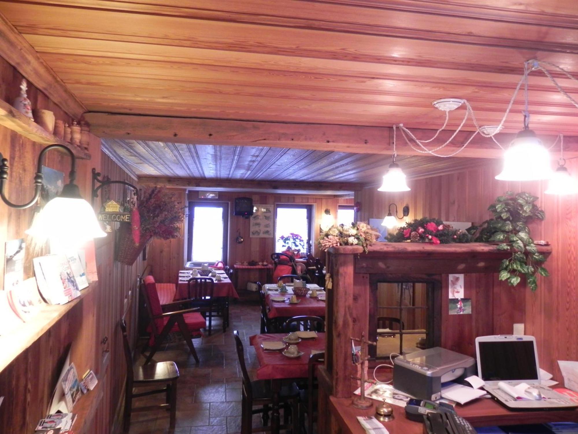 Le Vieux Rascard Chambres D'Hotes シャンポルク エクステリア 写真