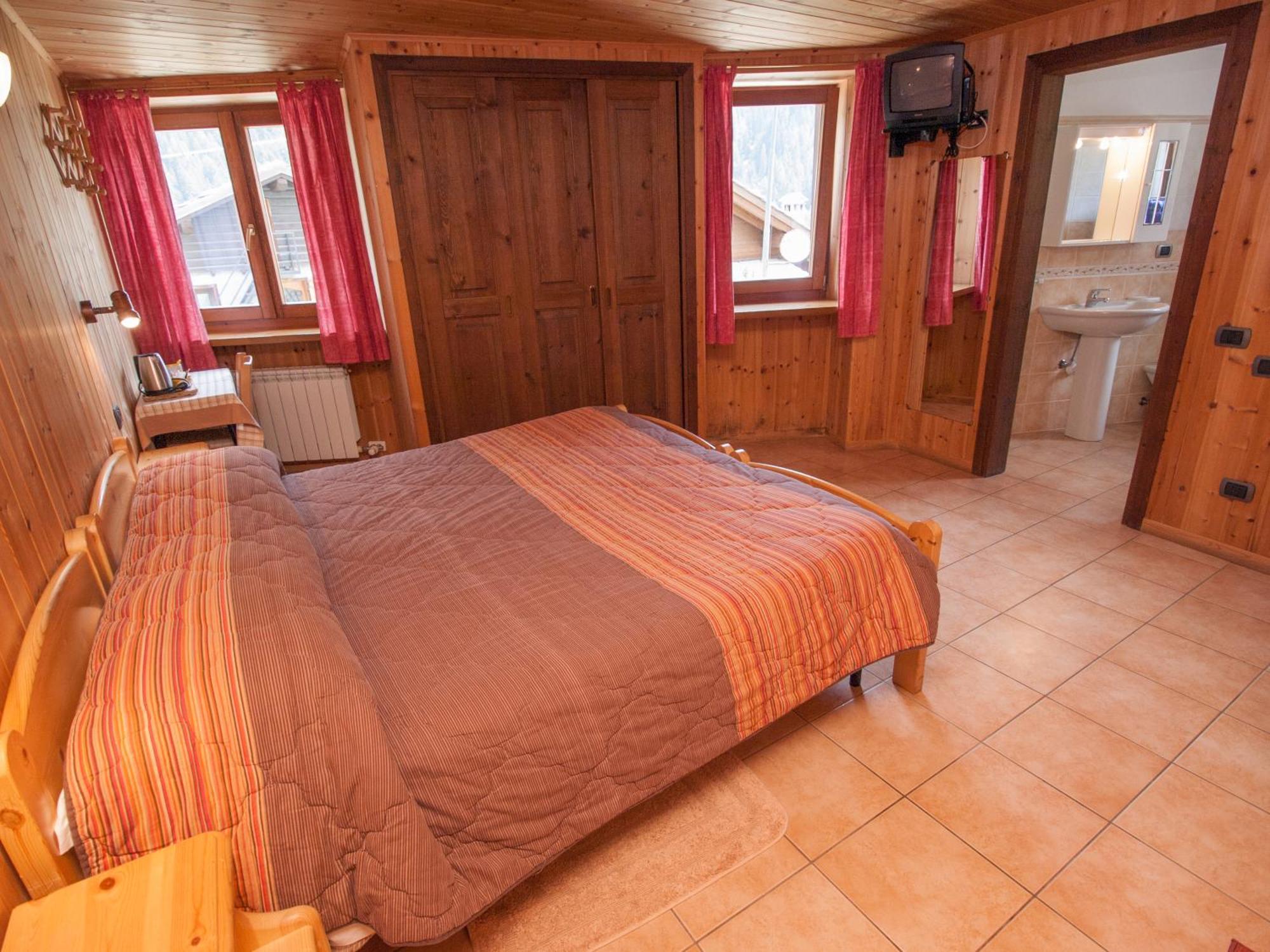 Le Vieux Rascard Chambres D'Hotes シャンポルク 部屋 写真